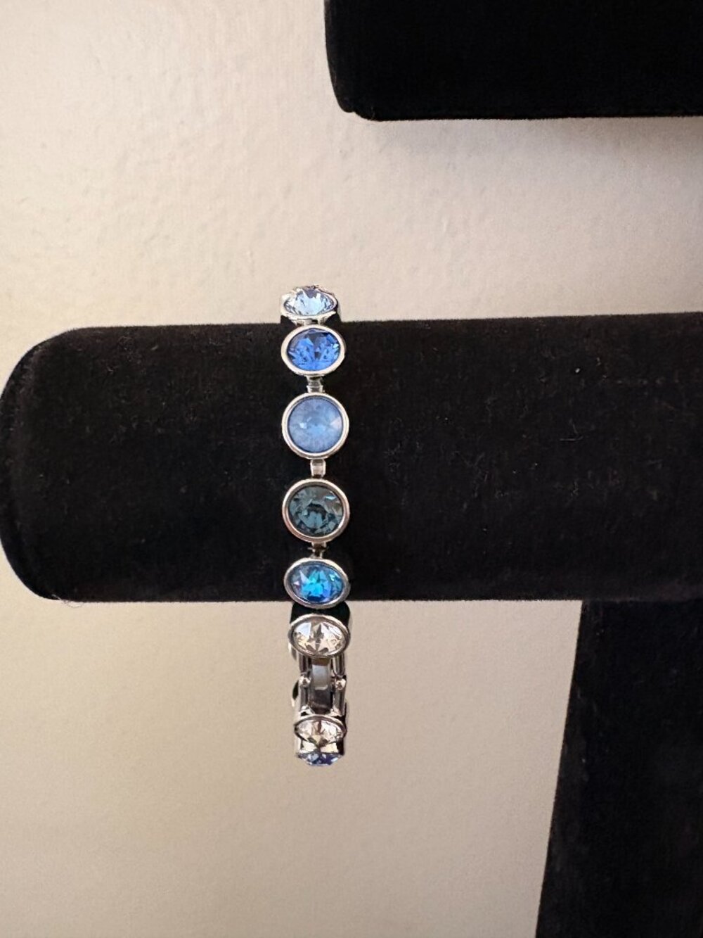 Touchstone Crystal Rain Ice Bracelet, new in box. - Picture 5 of 8